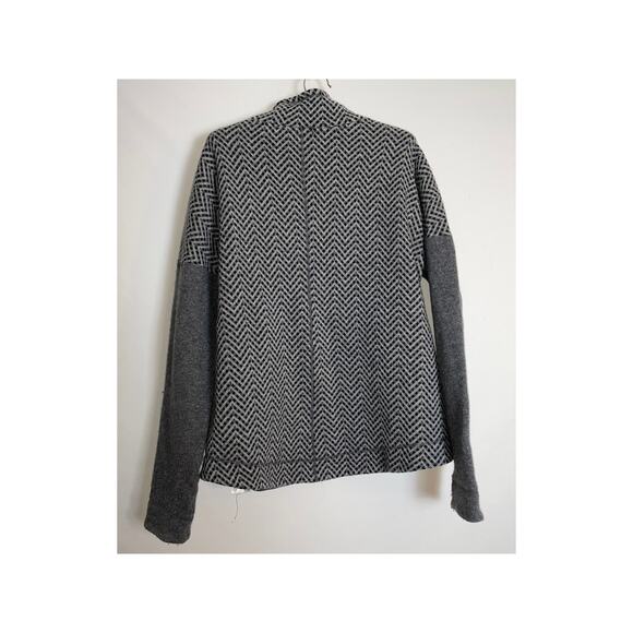 Marmot Wool Blend Sweater - Size M - Color Blocking Design - Picture 3 of 13